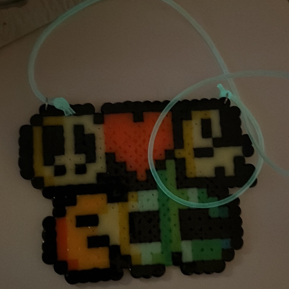 Rave Necklace - Picture 7 of 8